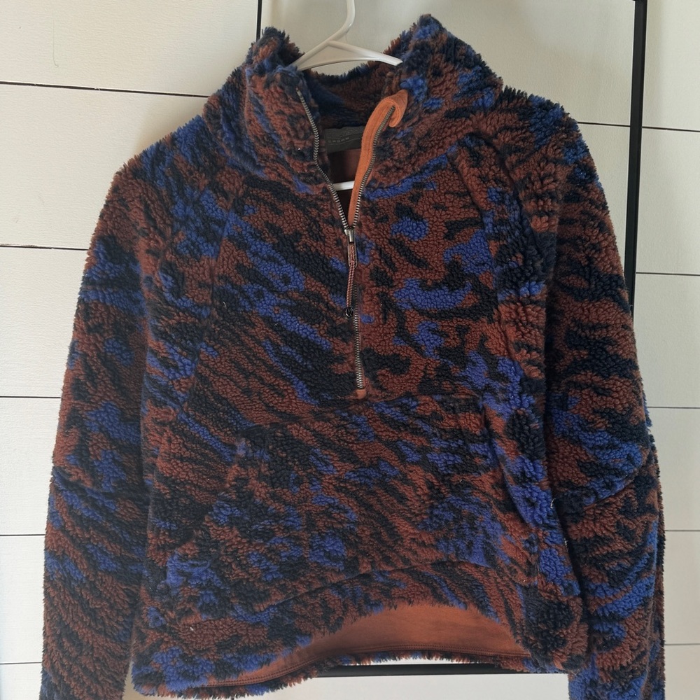 Lululemon Scuba Oversized Fleece Camo Jacquard Copper/Navy size m/l new w/o tags